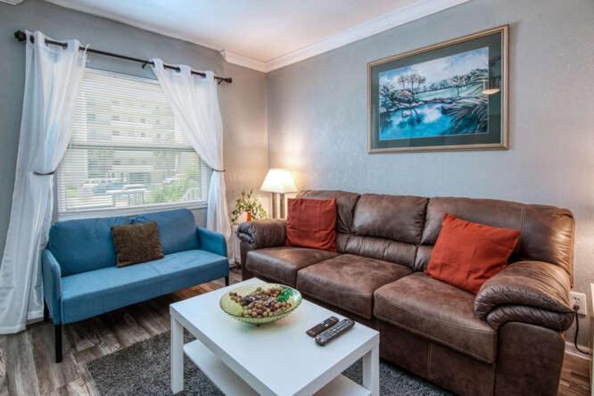 Sunset Beach Suites St. Pete Beach Esterno foto