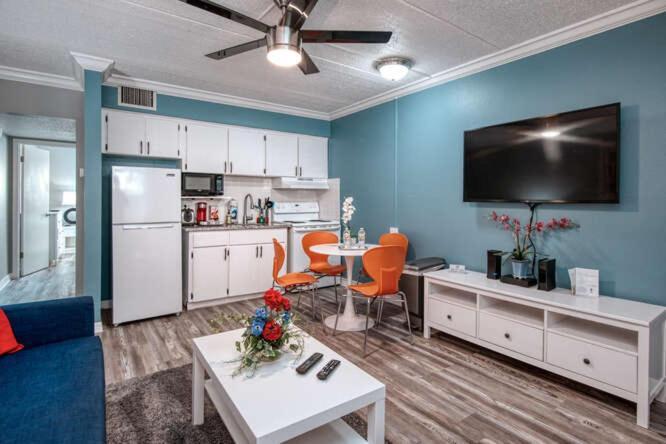 Sunset Beach Suites St. Pete Beach Esterno foto