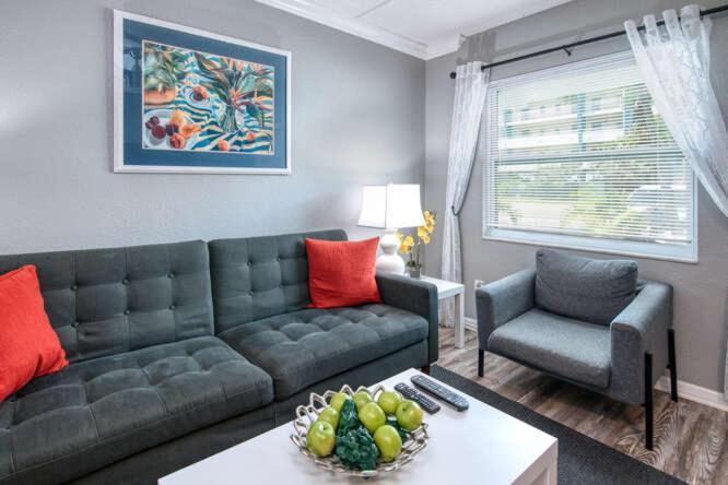 Sunset Beach Suites St. Pete Beach Esterno foto