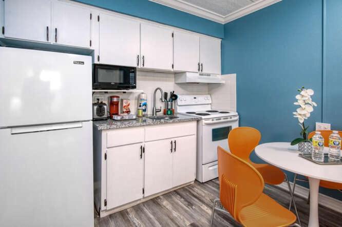 Sunset Beach Suites St. Pete Beach Esterno foto