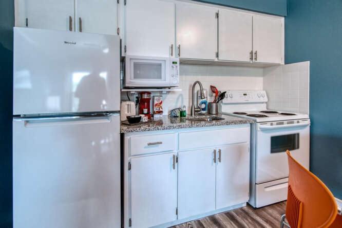 Sunset Beach Suites St. Pete Beach Esterno foto