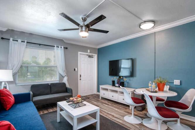 Sunset Beach Suites St. Pete Beach Esterno foto