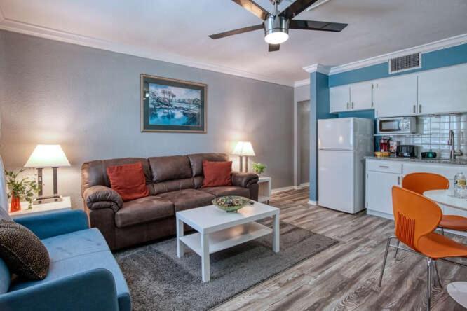 Sunset Beach Suites St. Pete Beach Esterno foto