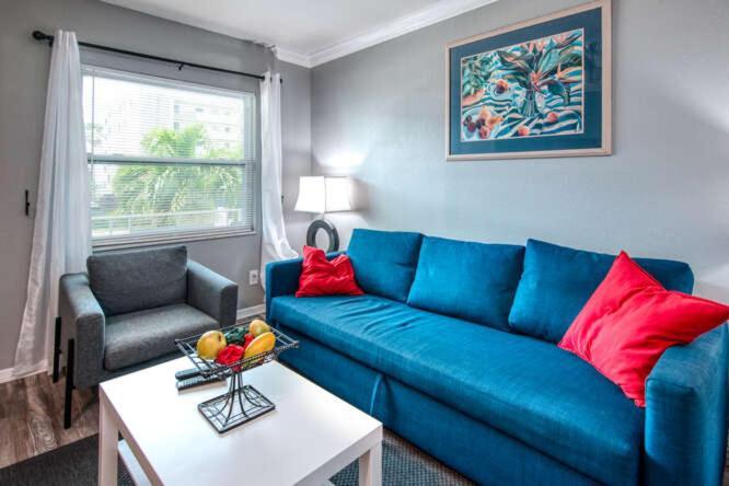 Sunset Beach Suites St. Pete Beach Esterno foto
