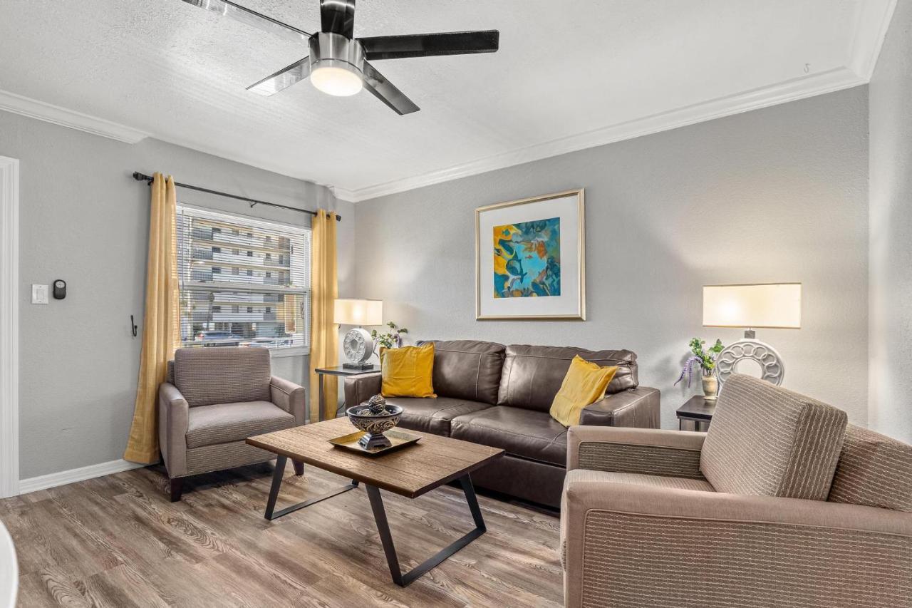 Sunset Beach Suites St. Pete Beach Esterno foto
